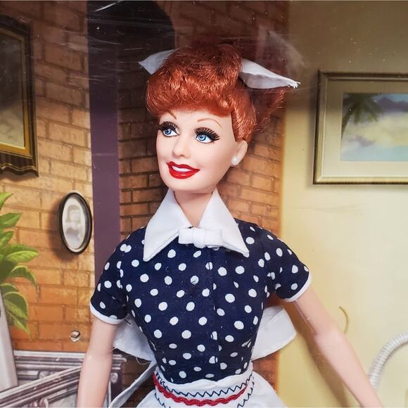 Mattel Sales Resistance I Love Lucy Barbie Doll Collector Edition - Picture 6 of 11